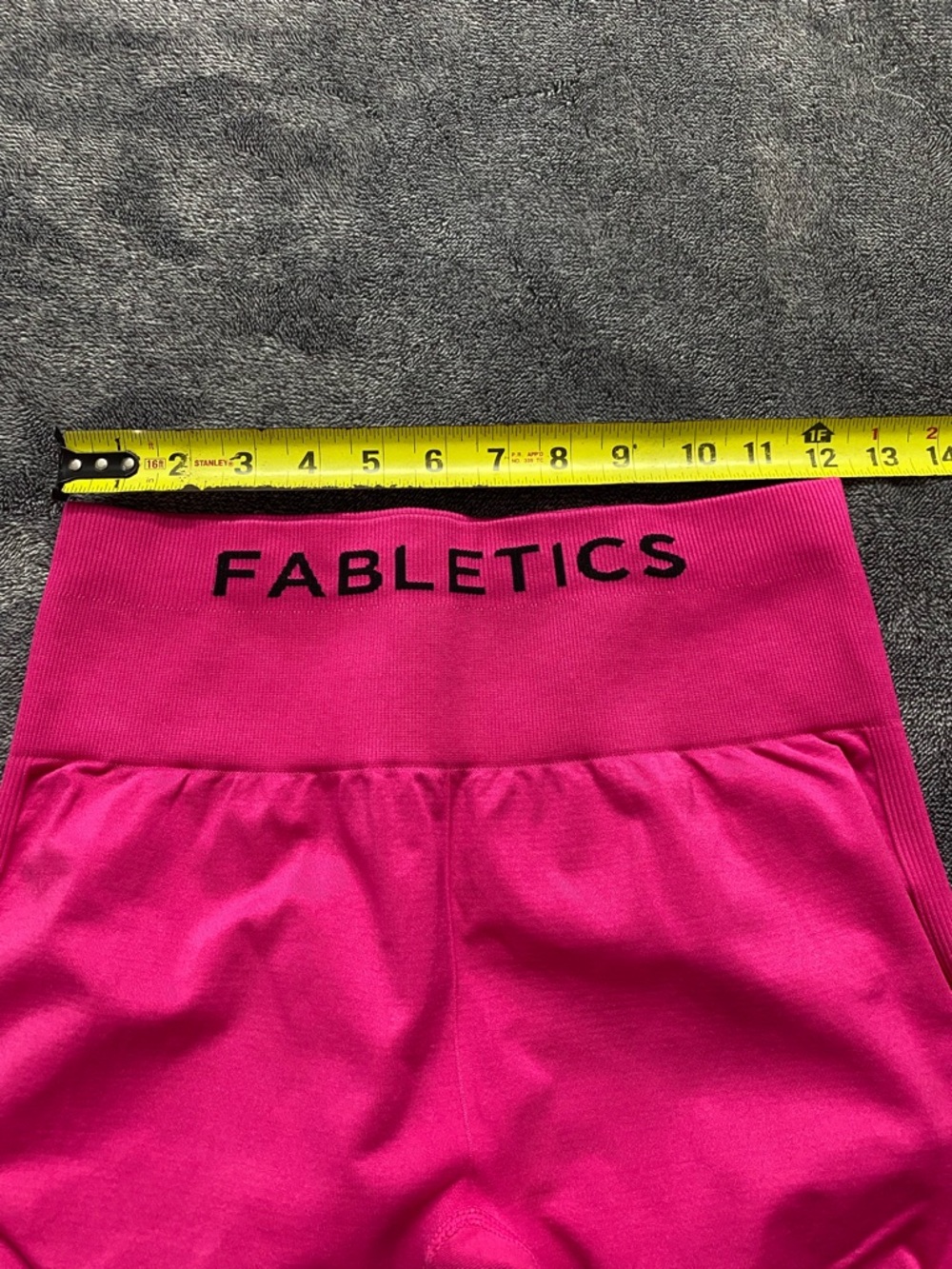 Fabletics Hot Pink Seamless High-Waisted Perforated Leggings Size S/M Like New - Picture 8 of 8